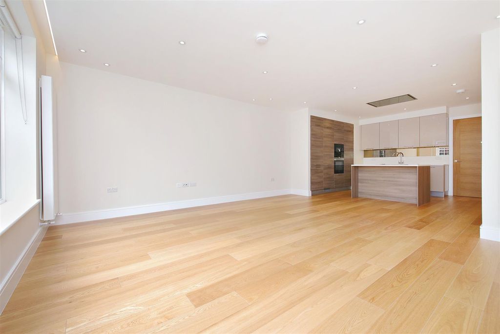 Property photo 2 of 12 2.Jpg