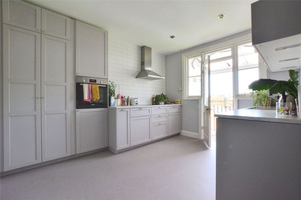 Property photo 3 of 13 Picture No. 27