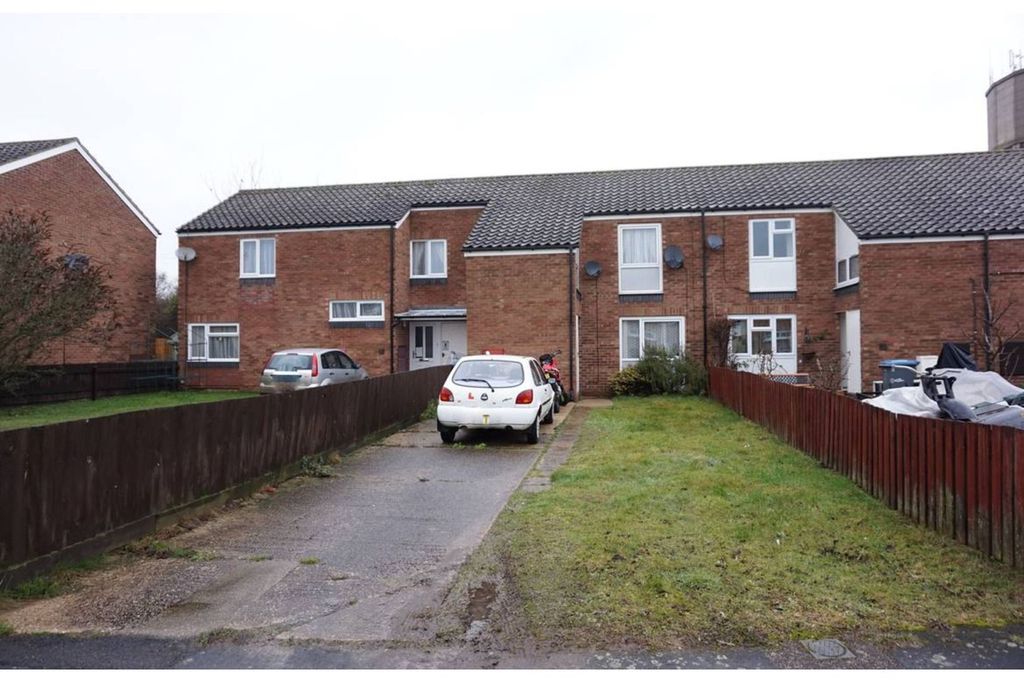 Property photo 1 of 11