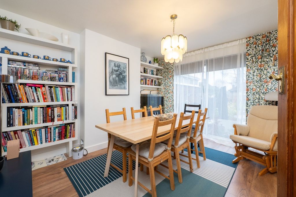 Property photo 2 of 31 Picture No. 08