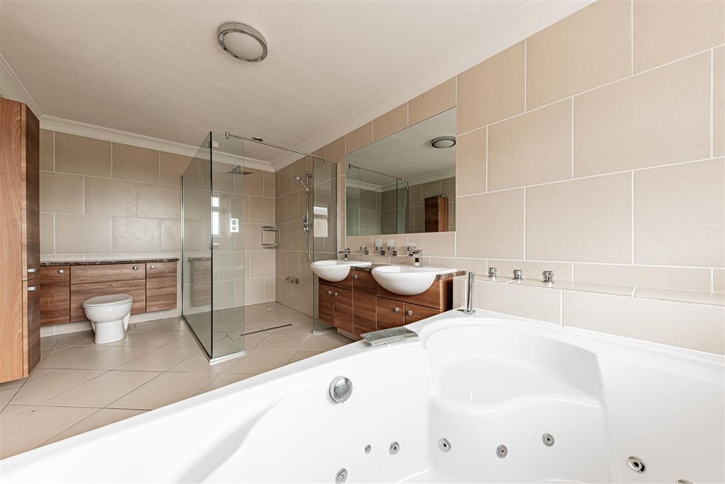 Additional image 13 of 5 bed detached bungalow for saleTothill Street, Minster, Ramsgate CT12