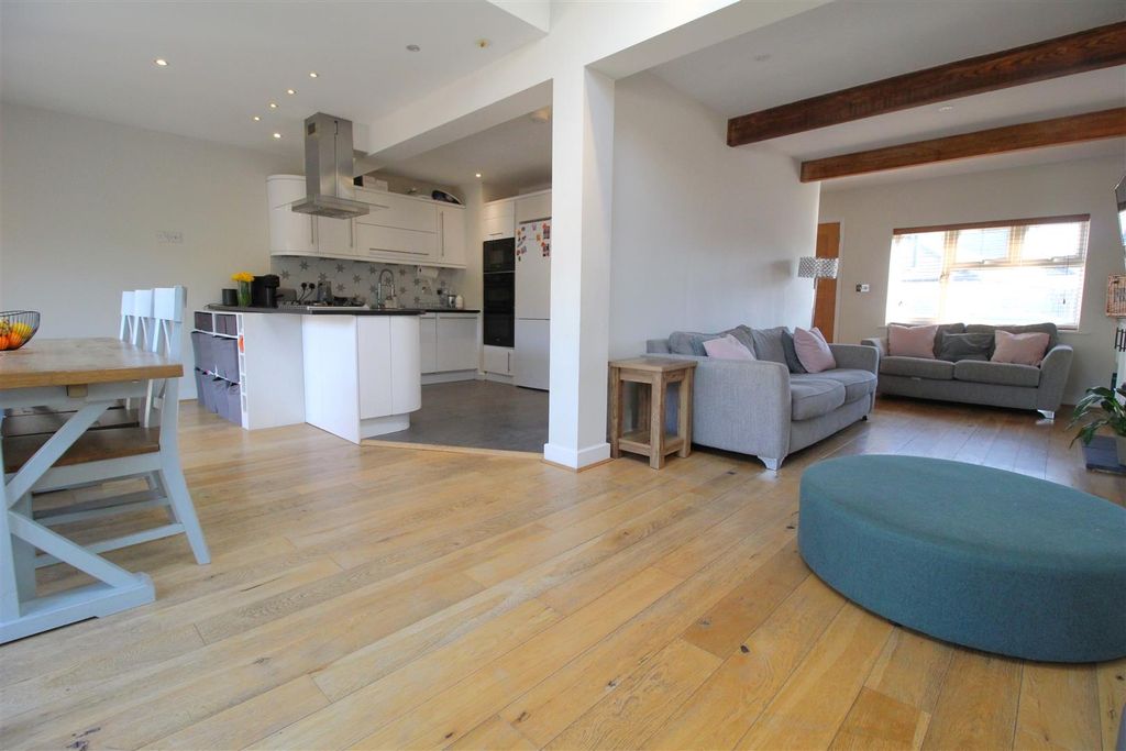 Property photo 2 of 22 Img_3042.Jpg