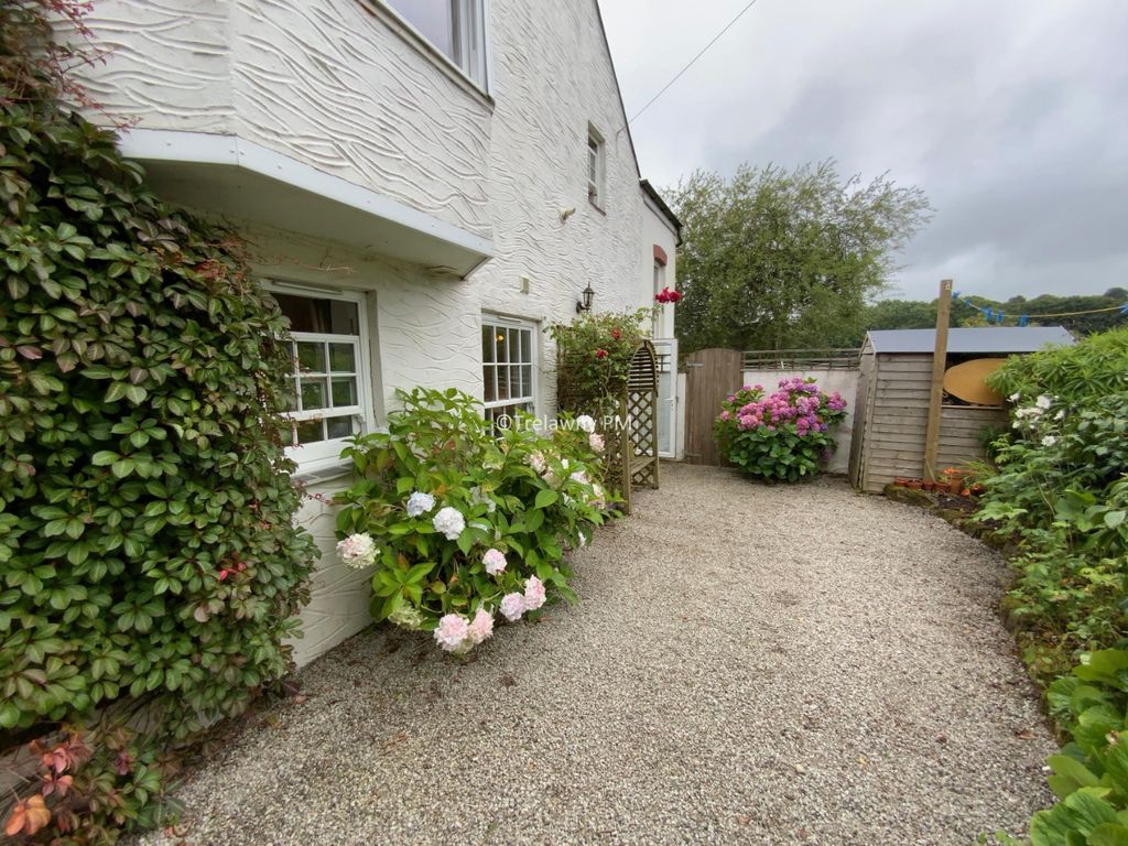 Property photo 1 of 9