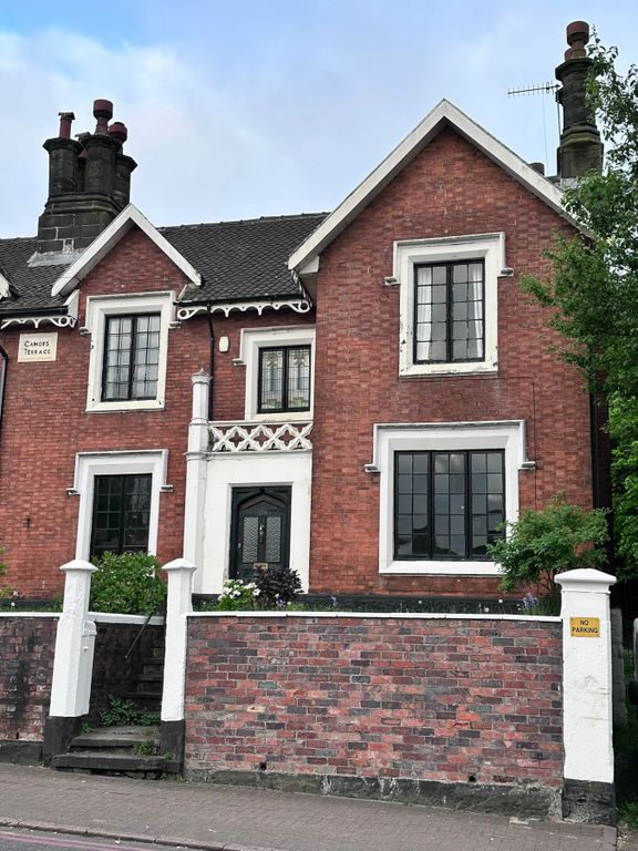 Property photo 1 of 40