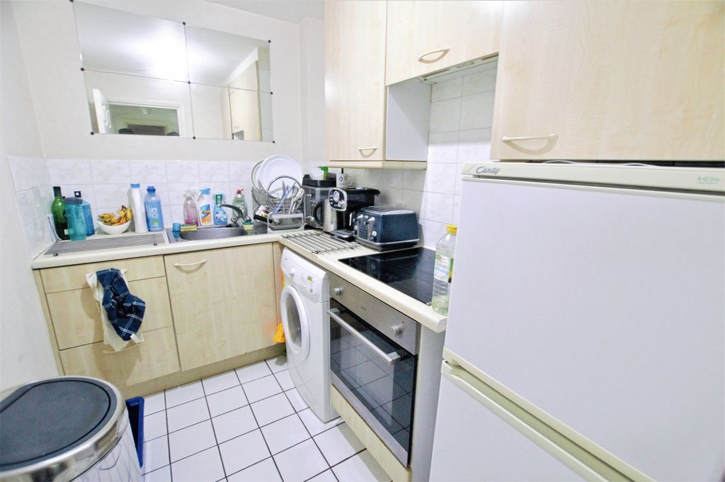 Property photo 3 of 6