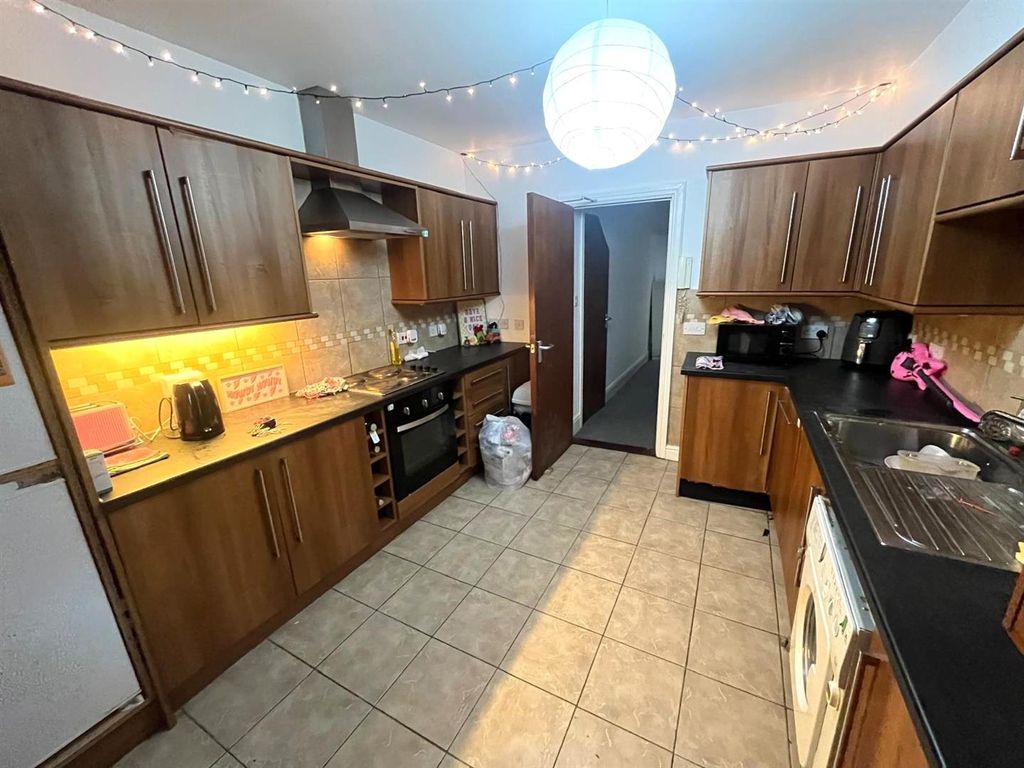 Property photo 2 of 15 Img-20251112-Wa0034.Jpg