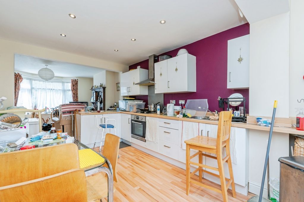 Property photo 2 of 13 Photo