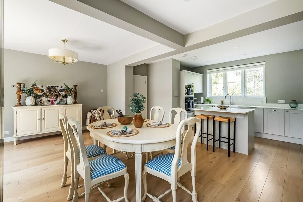 Property photo 3 of 9 6-Cunliffe-Close-Kitchen Diner.Jpg
