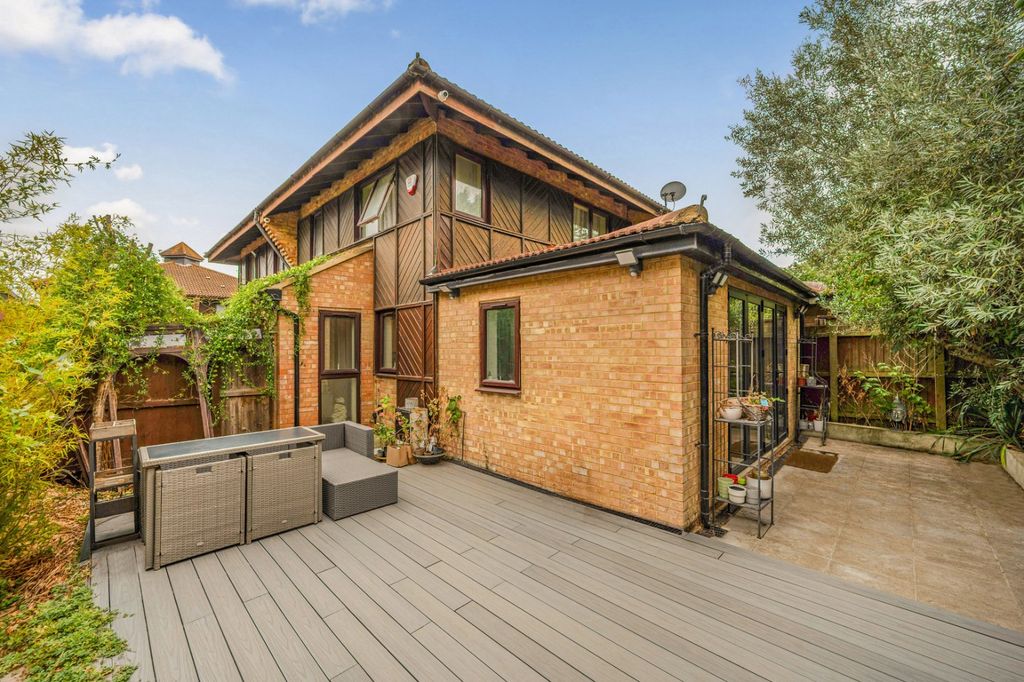 Property photo 1 of 15