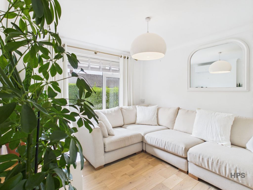 Property photo 2 of 25