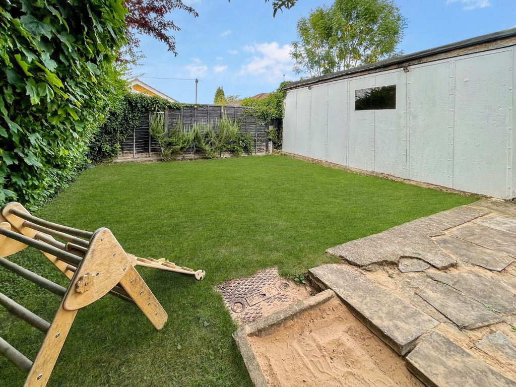 Property photo 2 of 8 4477221
