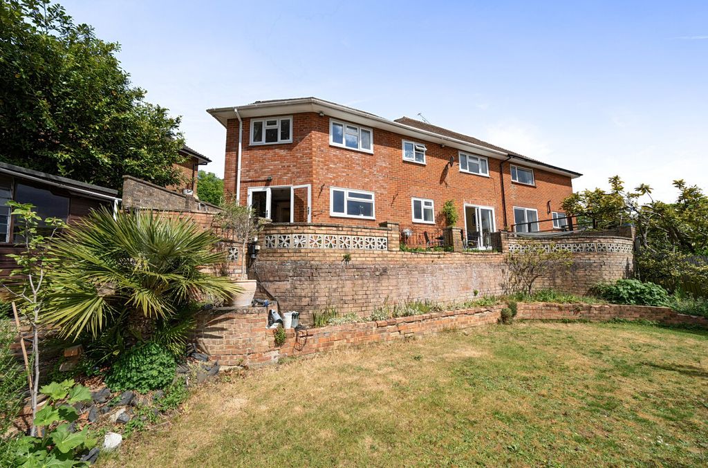 Property photo 2 of 22 1446236-6-69Fc827...