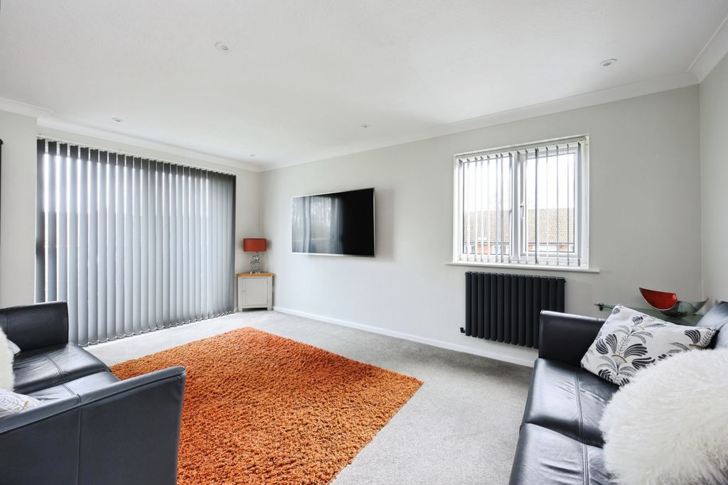 Property photo 3 of 20