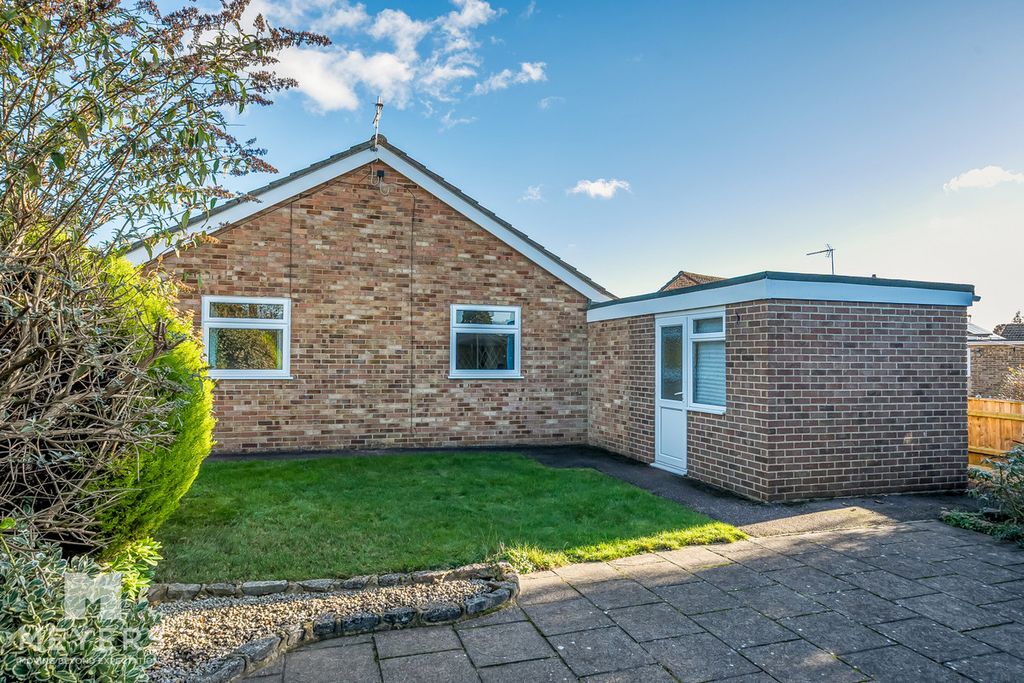 Property photo 2 of 15