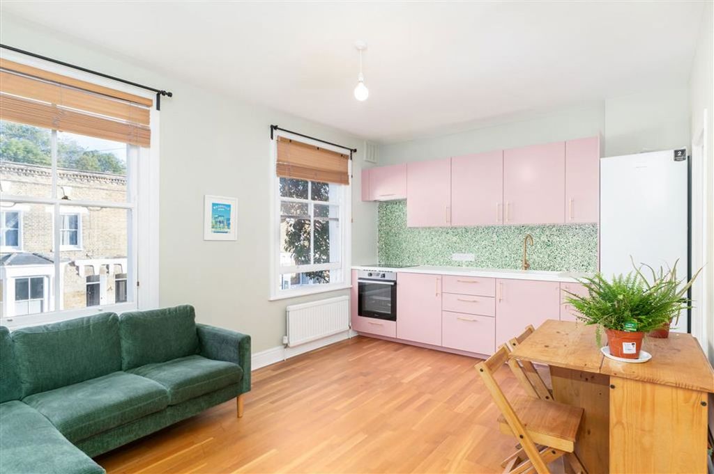 Property photo 2 of 9