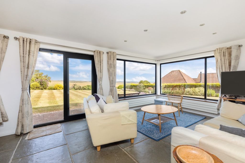 Property photo 3 of 25 5296043