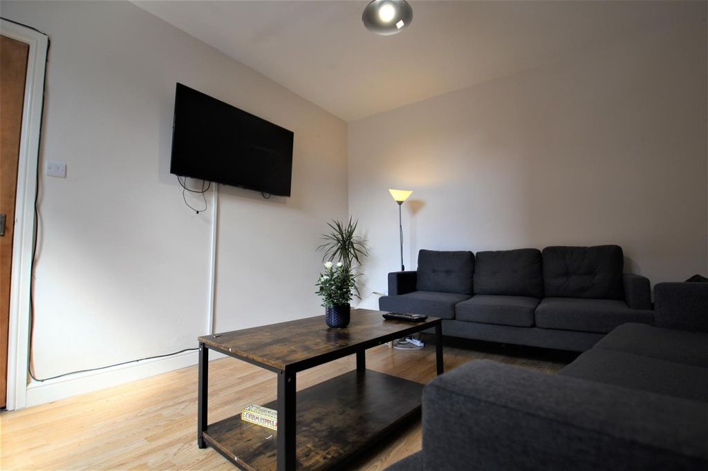 Property photo 1 of 8 Img_6233.Jpg