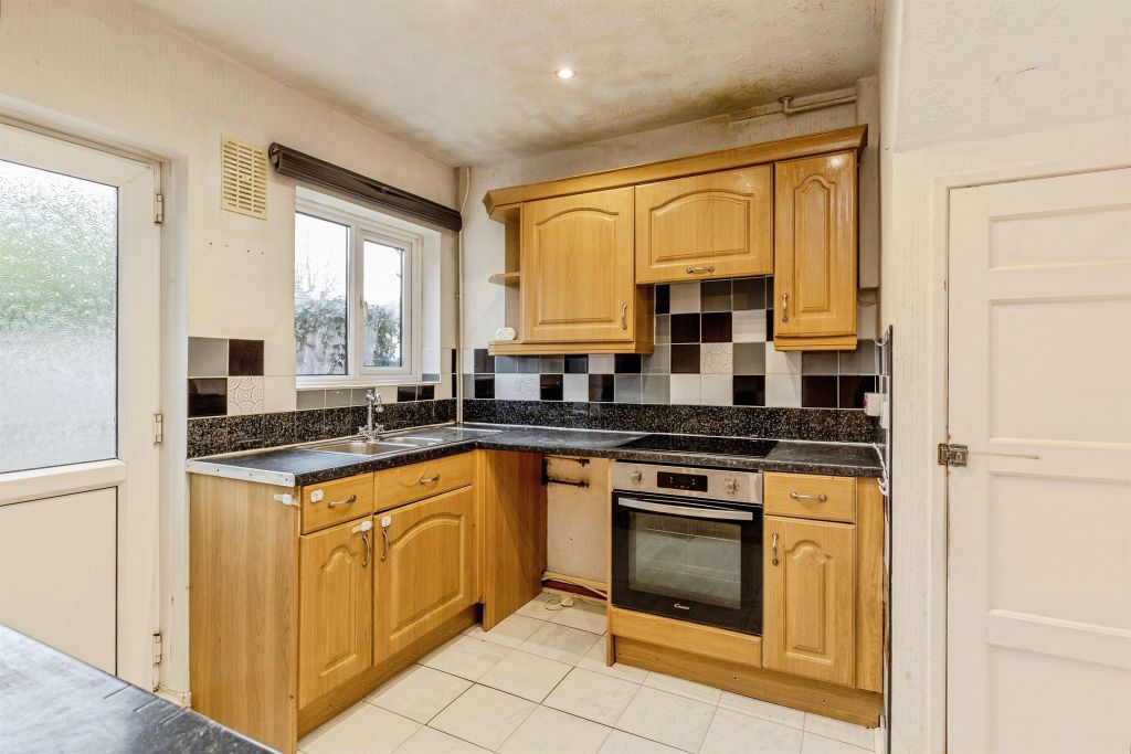 Property photo 3 of 17