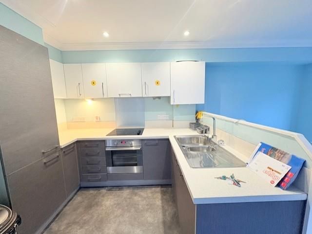 Property photo 3 of 15 Meeting12.Jpg