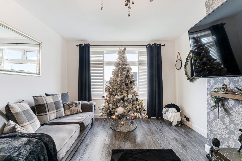 Property photo 3 of 25 2941577