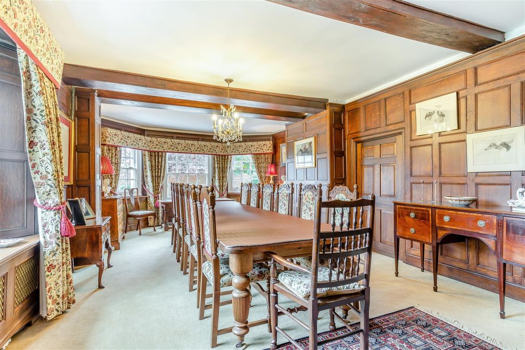 Property photo 2 of 60 8669303-Interior10.Jpg
