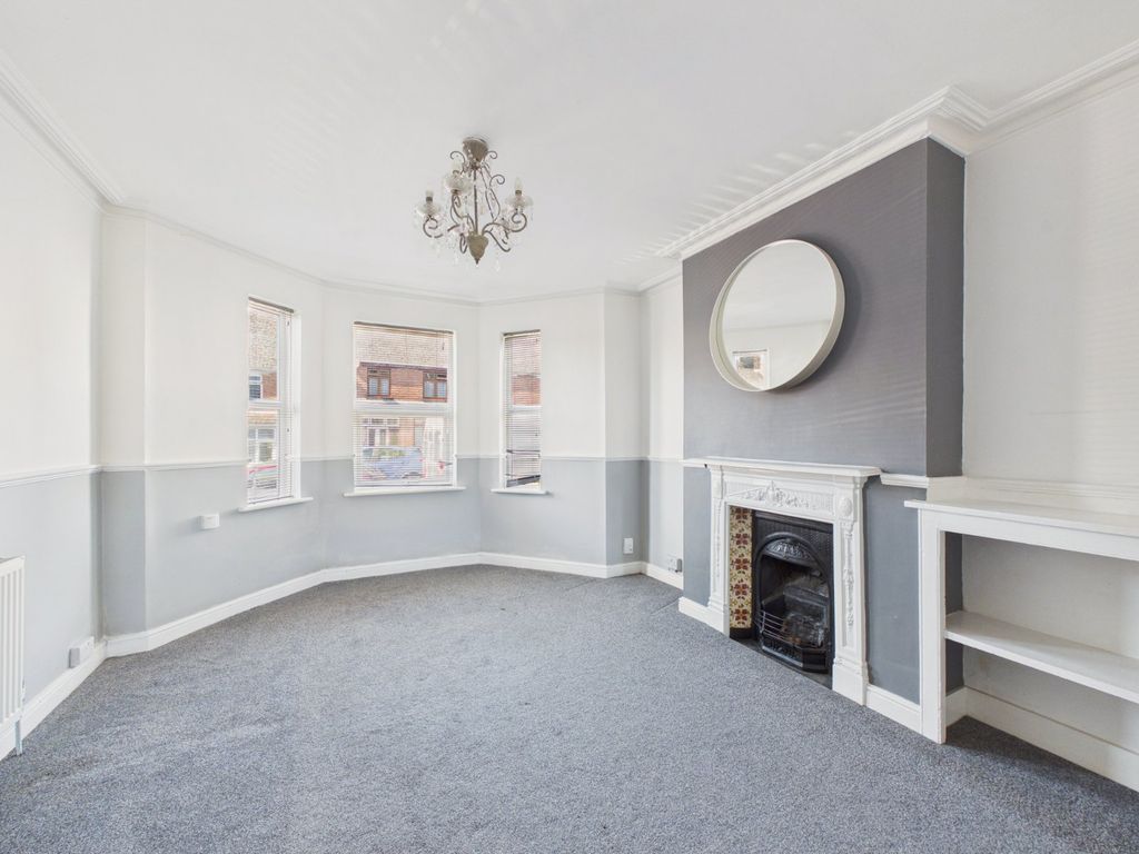 Property photo 3 of 16 Living Room