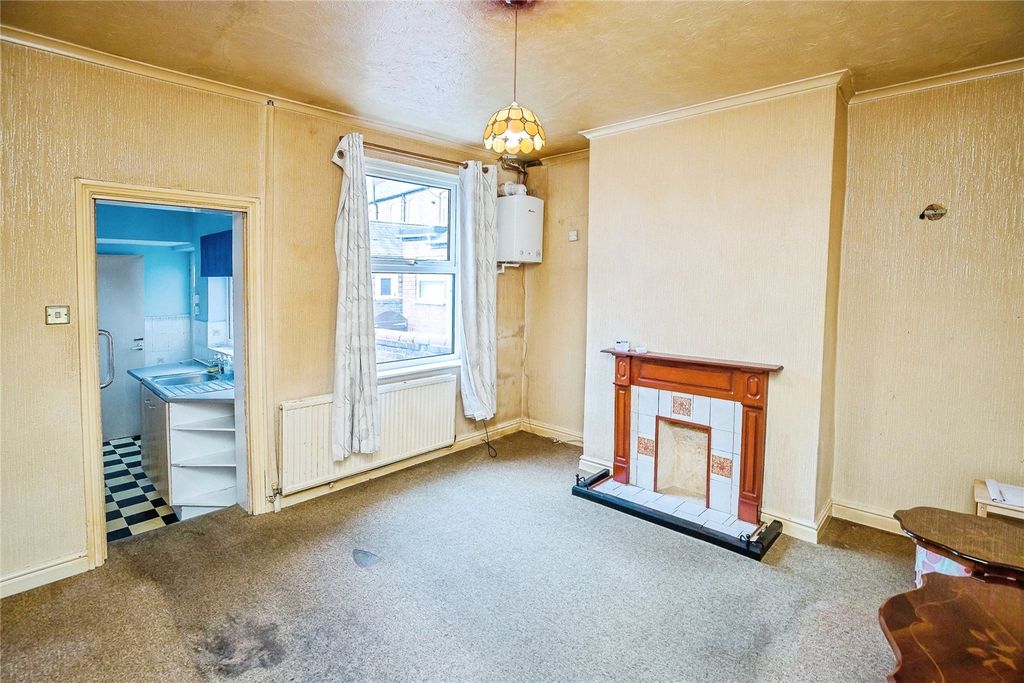 Property photo 2 of 18 Dining Room