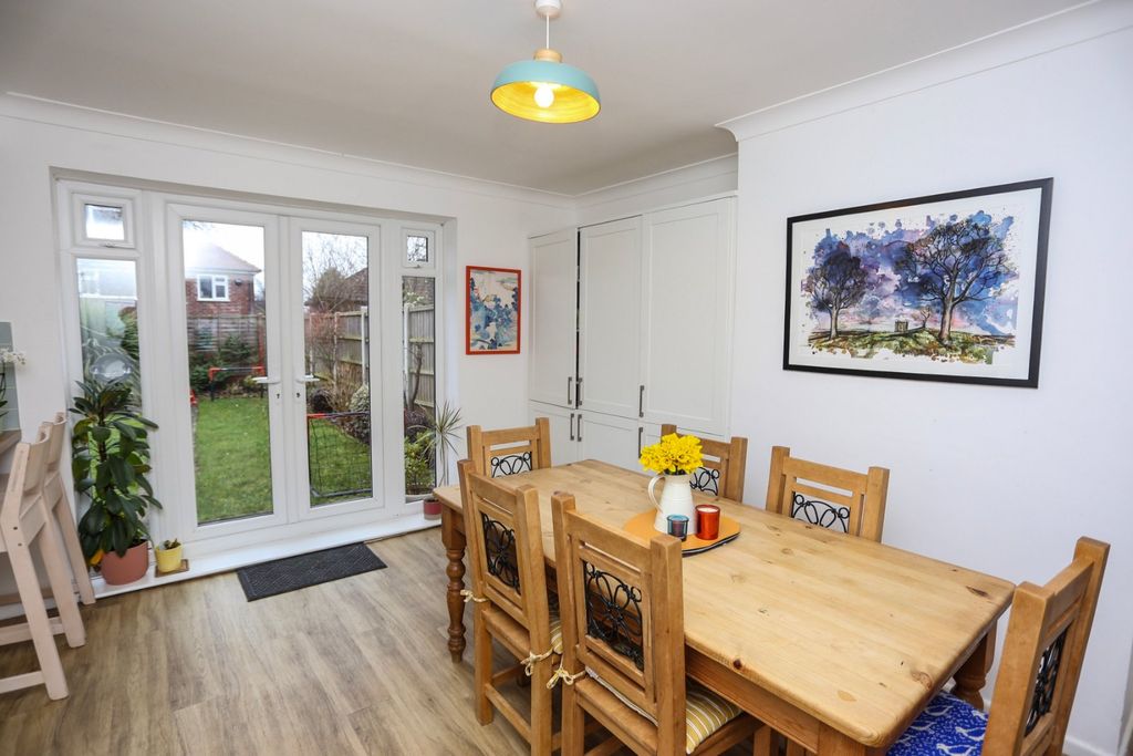 Property photo 3 of 18 Picture No. 14