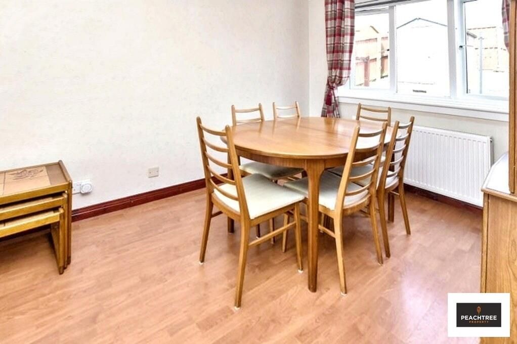 Property photo 3 of 25 Dining Room
