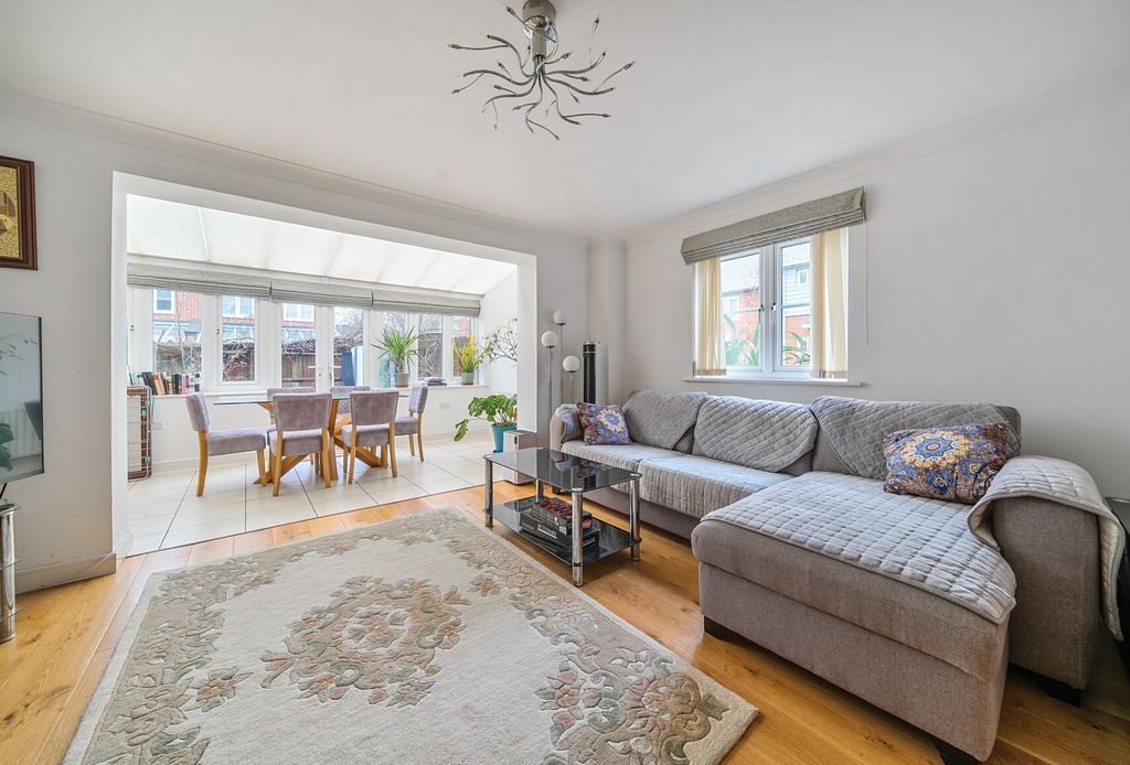 Property photo 1 of 20 1402826-18-69735E...