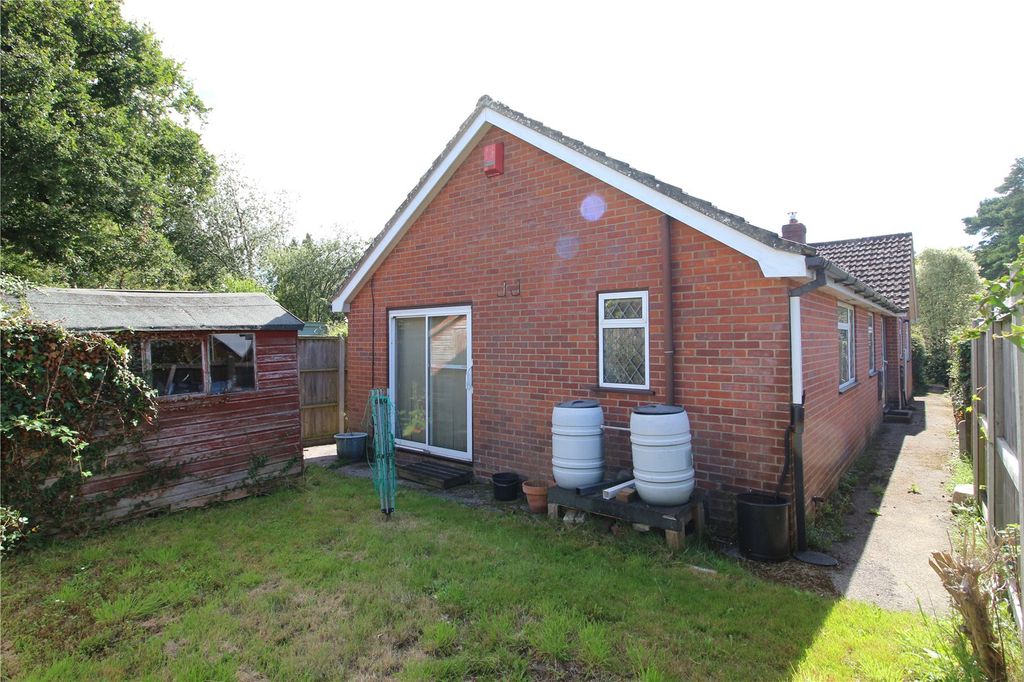 Property photo 2 of 16 Picture No. 04
