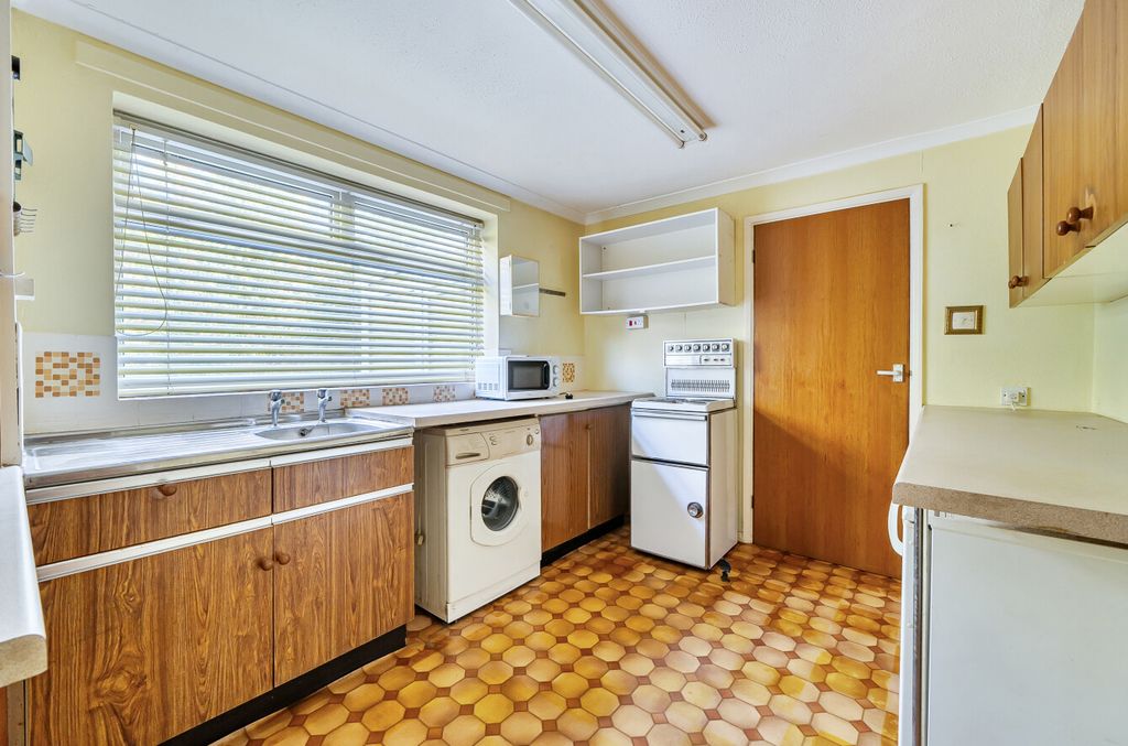 Property photo 2 of 24 1438905-26-69ce9B...