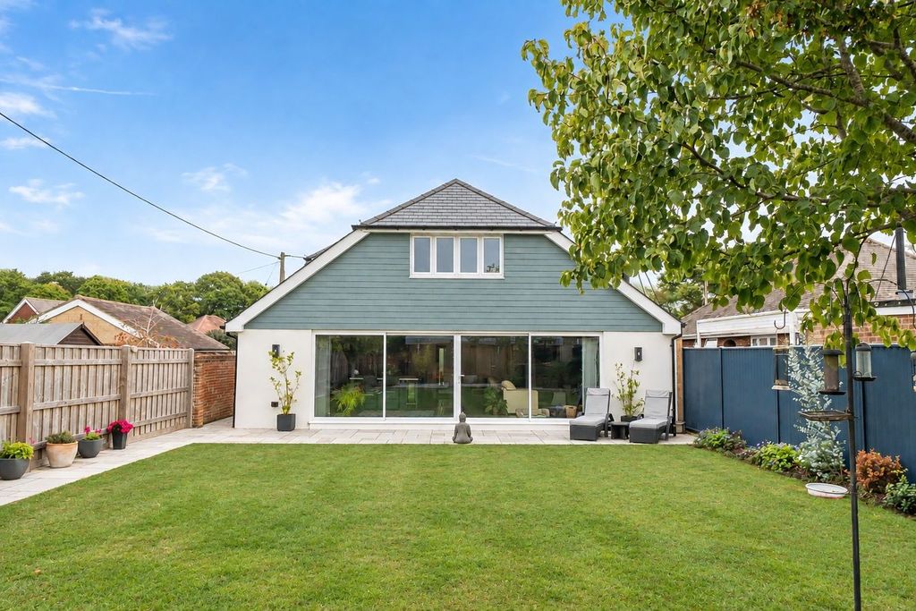 Property photo 1 of 24