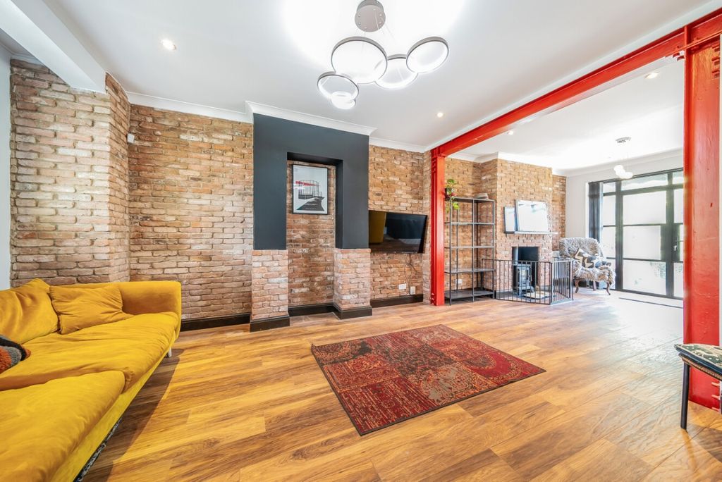 Property photo 1 of 24 1151018 (3)