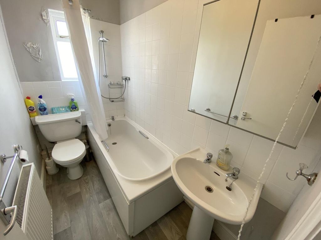 Additional image 7 of 2 bed semi-detached house to rentNewport Street, Ryde PO33
