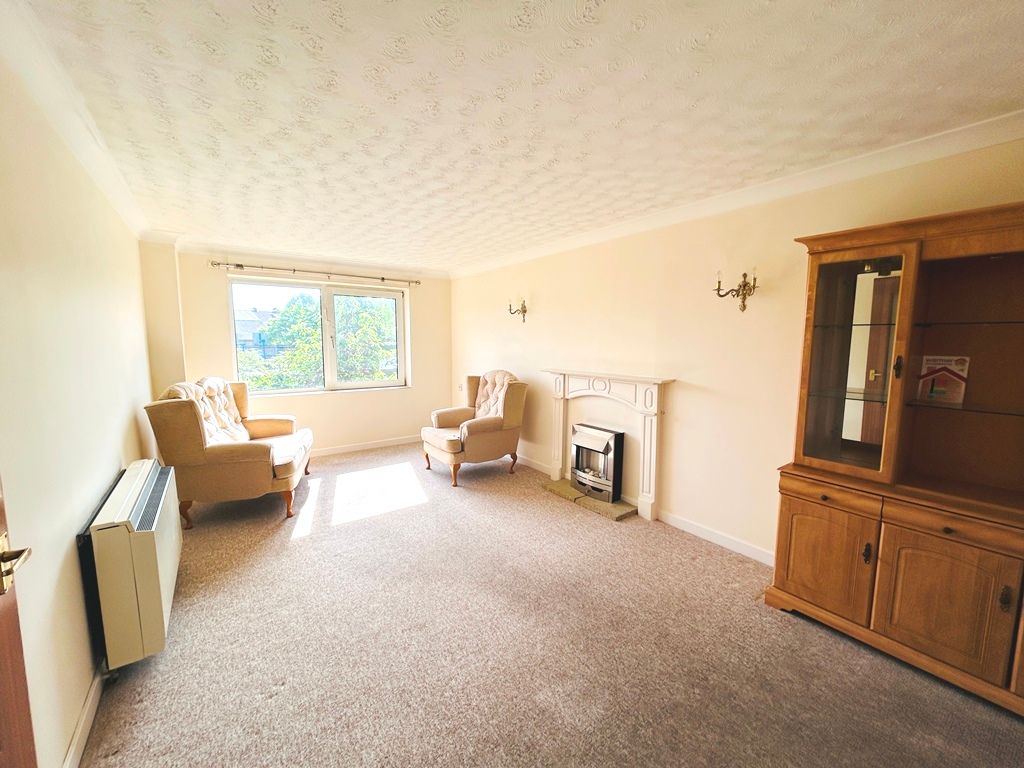 Property photo 2 of 6 Sitting Room