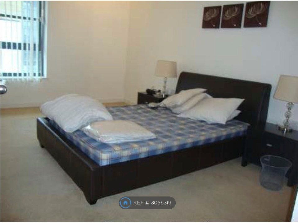 Property photo 2 of 5 Bedroom