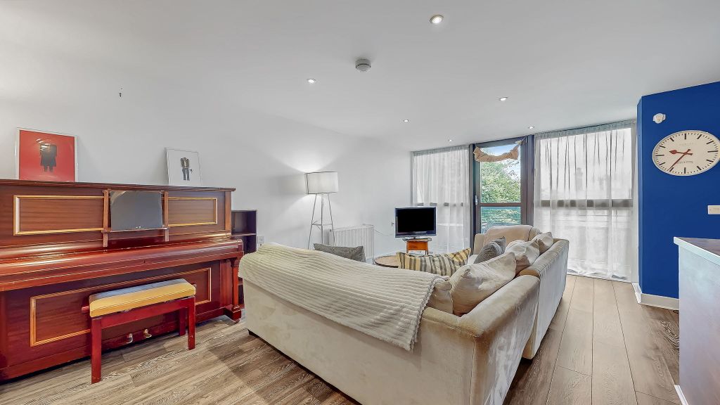 Property photo 2 of 45
