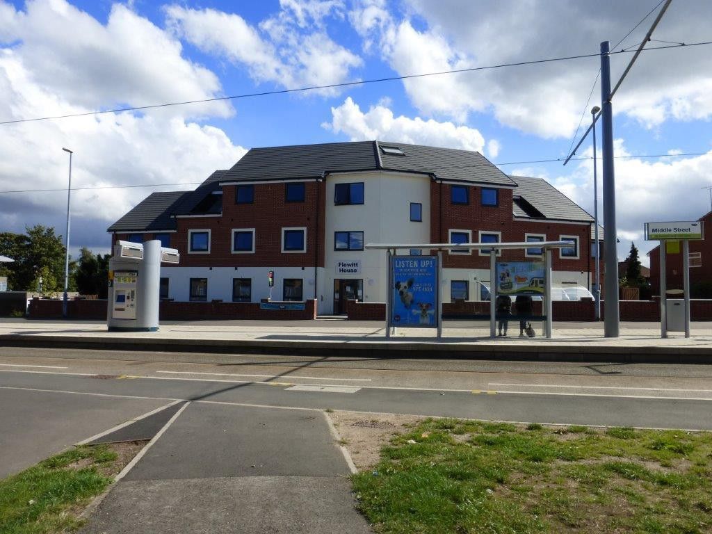 Property photo 2 of 14 (Main)