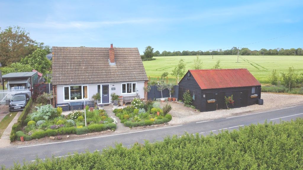Property photo 2 of 34