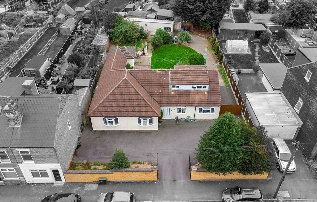 Property photo 1 of 28