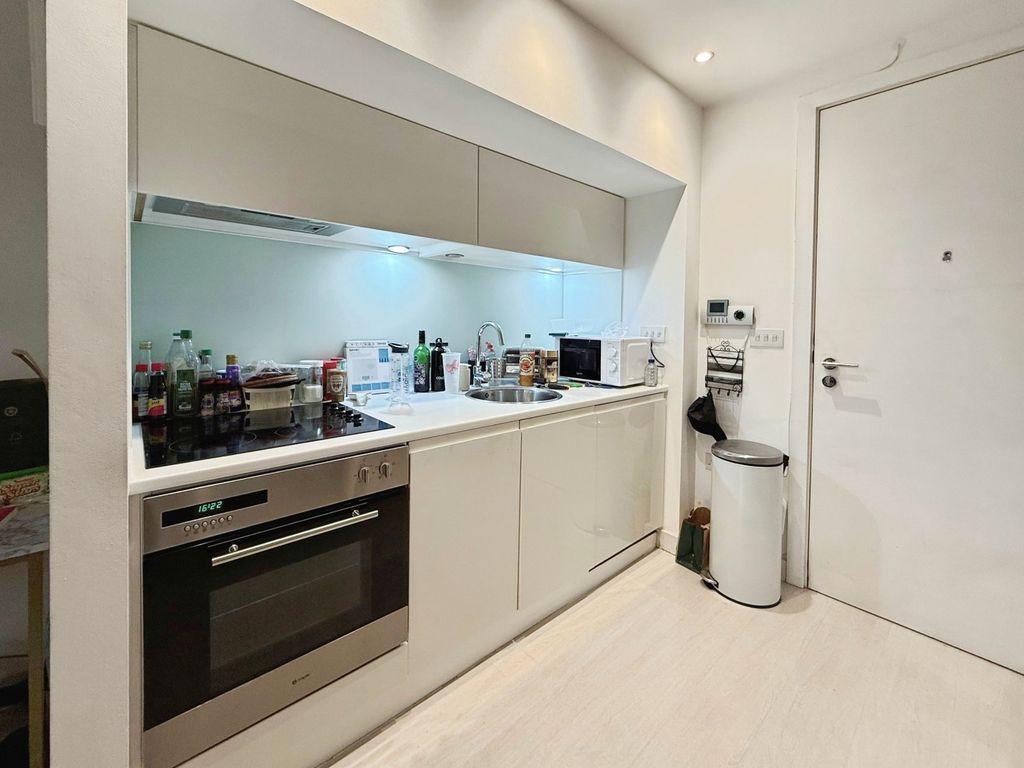 Property photo 3 of 6 Picture No. 09