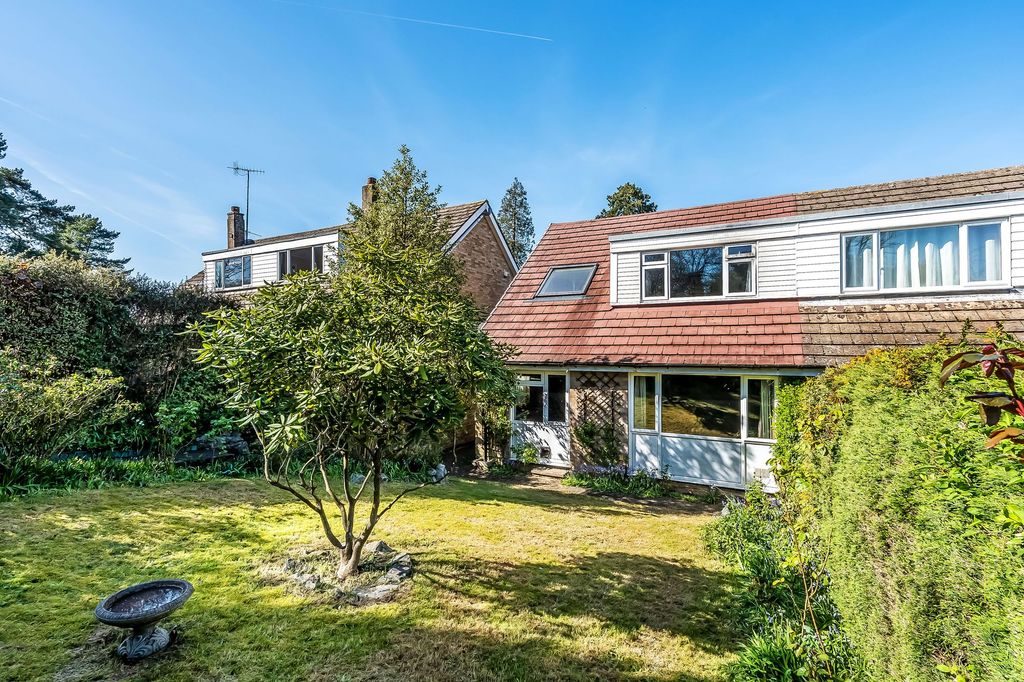 Property photo 1 of 28