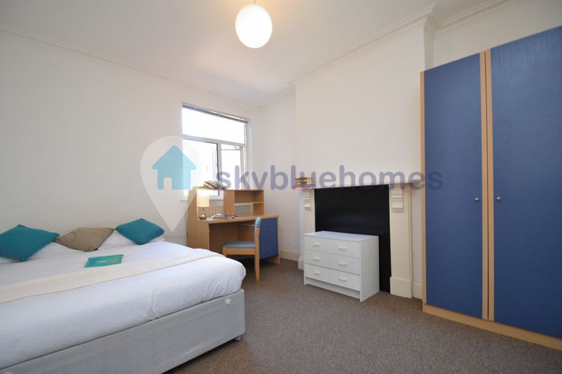 Property photo 3 of 7 Photo 8