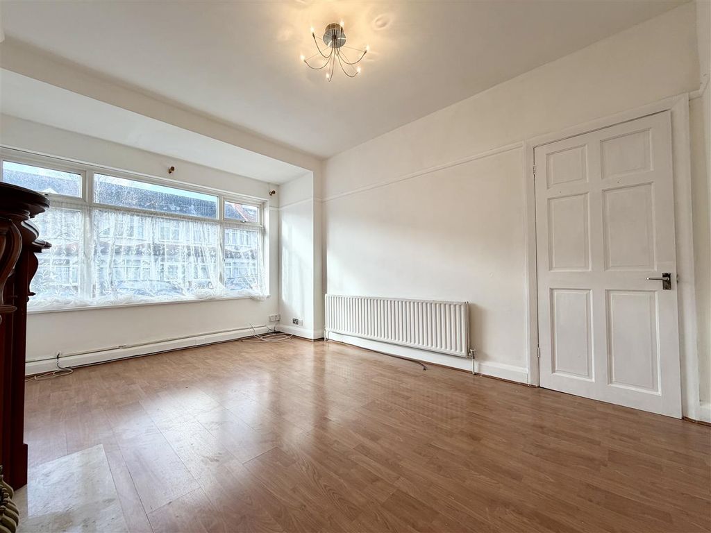 Property photo 3 of 16 Img_2128.Jpeg