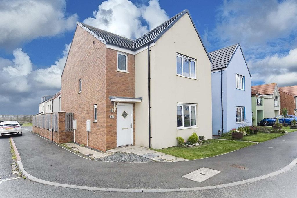 Property photo 1 of 26