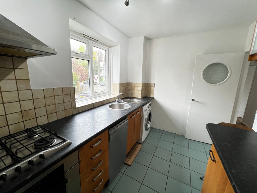 Property photo 2 of 11 Kitchen Alt.Jpg