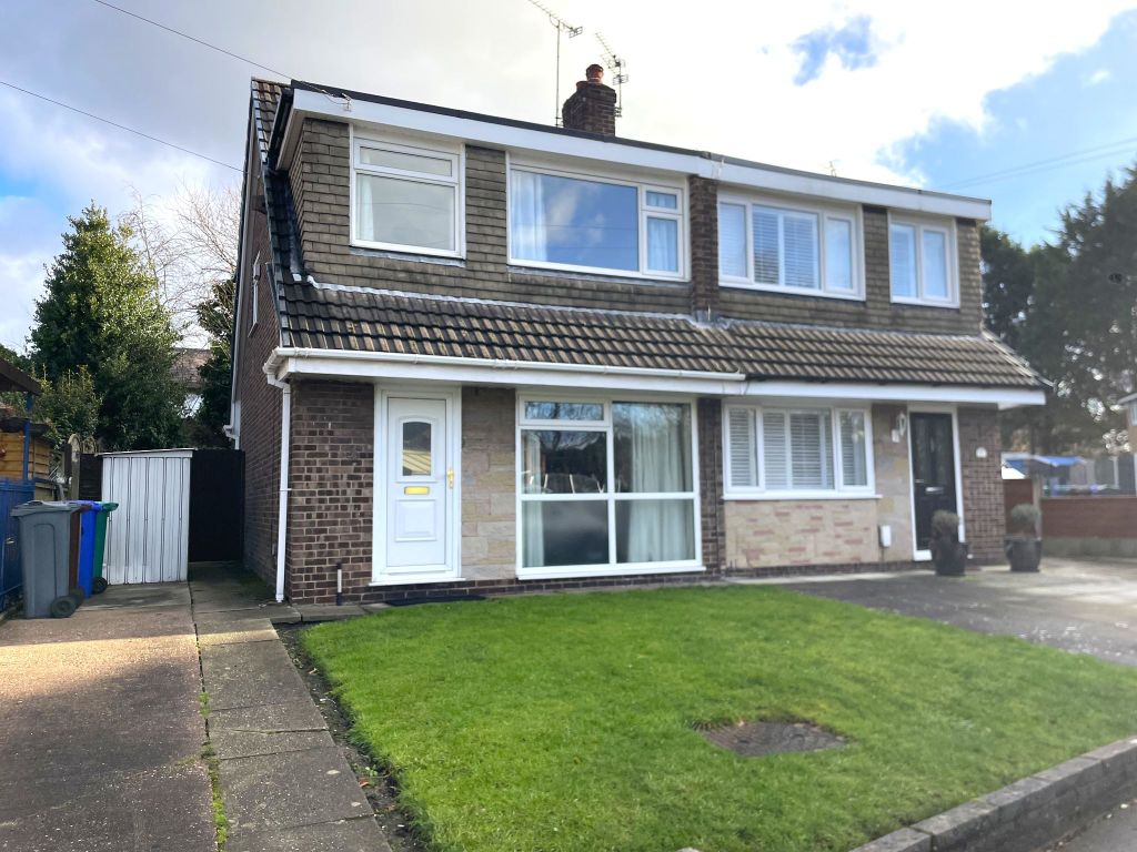 Property photo 1 of 14 Photograph 3