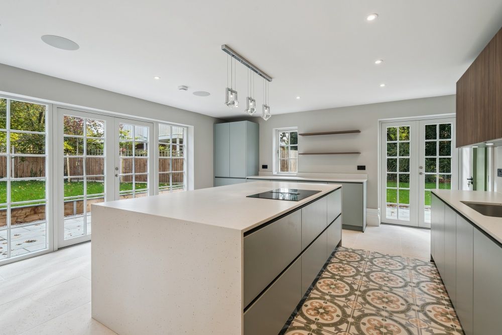 Property photo 2 of 29