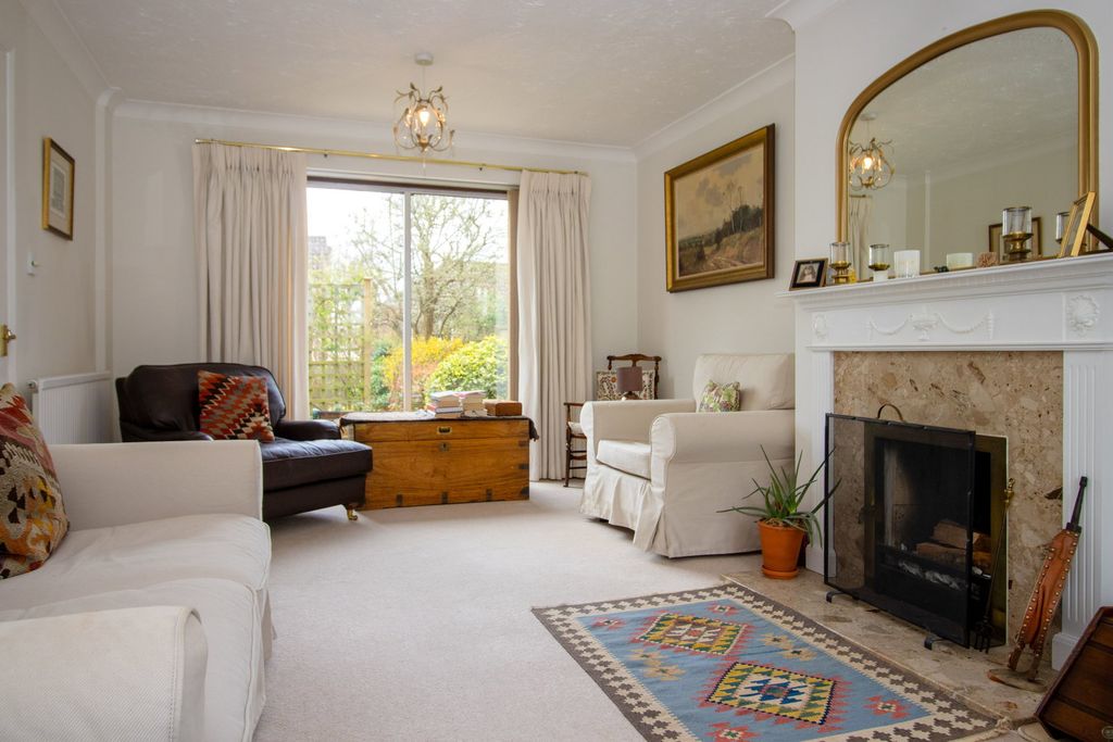 Property photo 2 of 13